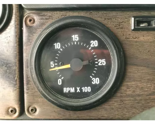 Freightliner FLD112 Instrument Cluster