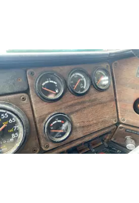 Freightliner FLD112 Instrument Cluster