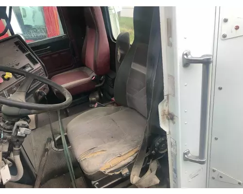 Freightliner FLD112 Seat (Air Ride Seat)