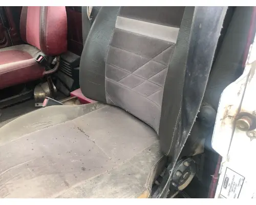 Freightliner FLD112 Seat (non-Suspension)