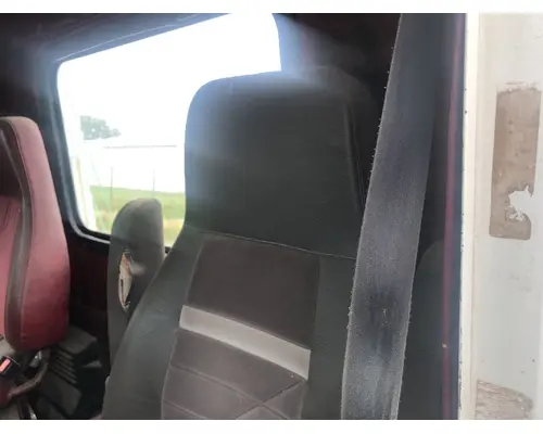Freightliner FLD112 Seat (non-Suspension)