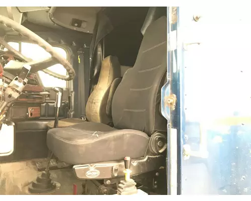 Freightliner FLD112 Seat (non-Suspension)