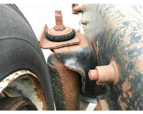 Freightliner FLD112 Suspension