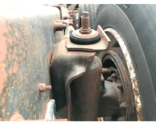 Freightliner FLD112 Suspension