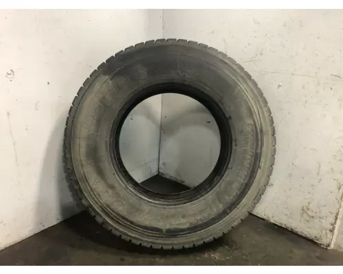 Freightliner FLD112 Tires