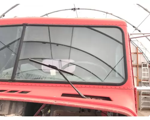 Freightliner FLD112 Windshield Glass