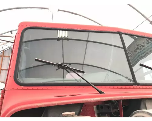 Freightliner FLD112 Windshield Glass