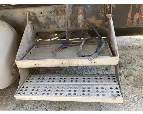 Freightliner FLD120 CLASSIC Battery Box