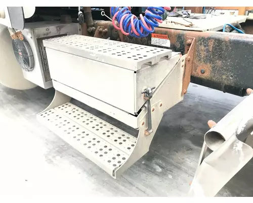 Freightliner FLD120 CLASSIC Battery Box