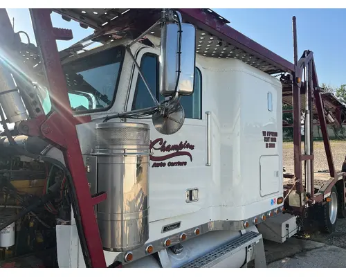 Freightliner FLD120 CLASSIC Cab Assembly