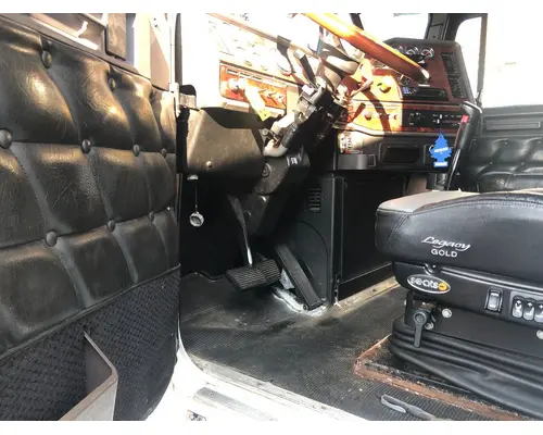 Freightliner FLD120 CLASSIC Cab Assembly
