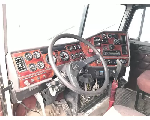 Freightliner FLD120 CLASSIC Dash Assembly