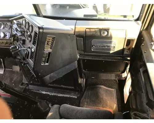 Freightliner FLD120 CLASSIC Dash Assembly