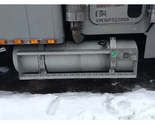 Freightliner FLD120 CLASSIC Fuel Tank