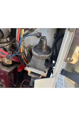 Freightliner FLD120 CLASSIC Hood Rest