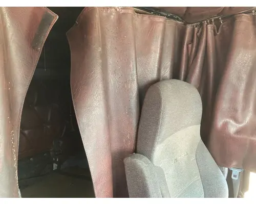 Freightliner FLD120 CLASSIC Interior Curtains