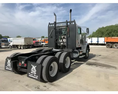 Freightliner FLD120 CLASSIC Truck