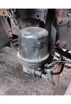 Freightliner FLD120SD Air Drier