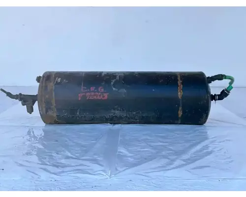 Freightliner FLD120SD Air Tank