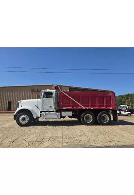 Freightliner FLD120SD Complete Vehicle