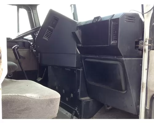 Freightliner FLD120SD Dash Assembly