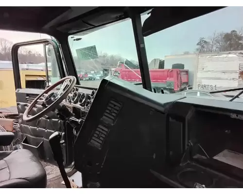 Freightliner FLD120SD Dash Assembly