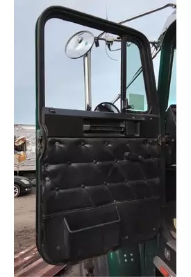 Freightliner FLD120SD Door Assembly, Front