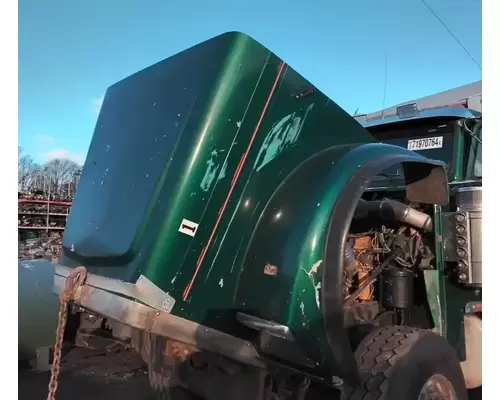 Freightliner FLD120SD Hood