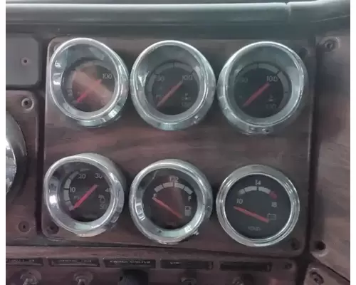 Freightliner FLD120SD Instrument Cluster
