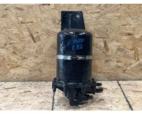 Freightliner FLD120 Air Drier