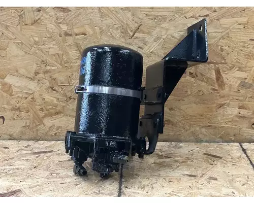 Freightliner FLD120 Air Drier
