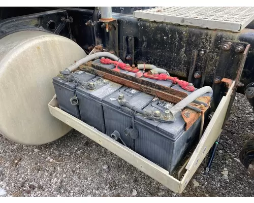 Freightliner FLD120 Battery Box