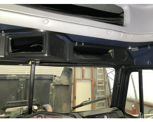 Freightliner FLD120 Body, Misc. Parts