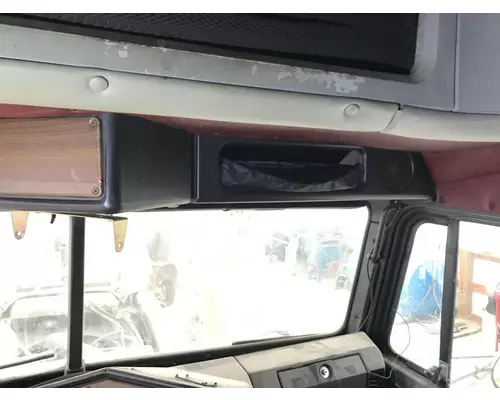 Freightliner FLD120 Body, Misc. Parts
