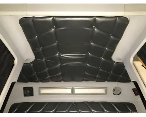 Freightliner FLD120 Body, Misc. Parts