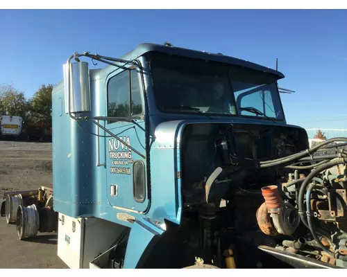 Freightliner FLD120 Cab Assembly