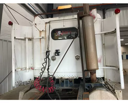 Freightliner FLD120 Cab Assembly