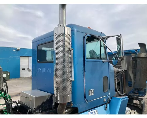 Freightliner FLD120 Cab Assembly