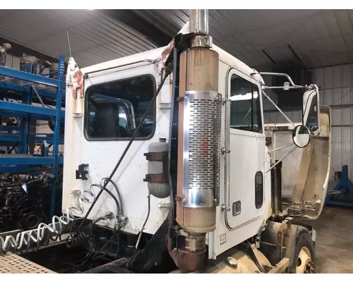 Freightliner FLD120 Cab Assembly