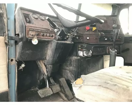 Freightliner FLD120 Cab Assembly