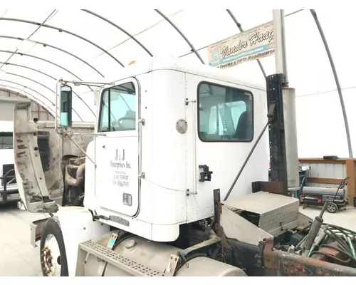 Freightliner FLD120 Cab Assembly