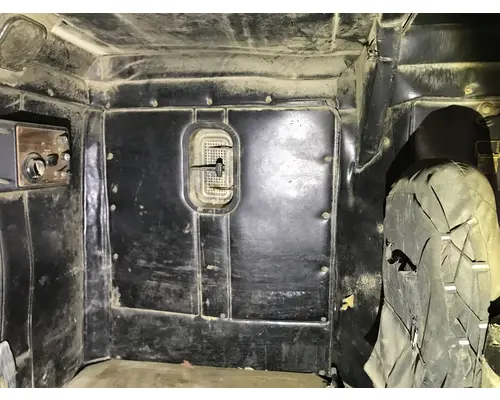 Freightliner FLD120 Cab Misc. Interior Parts