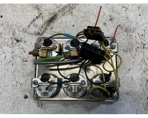 Freightliner FLD120 Dash Assembly