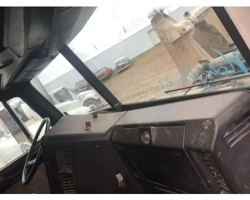 Freightliner FLD120 Dash Assembly