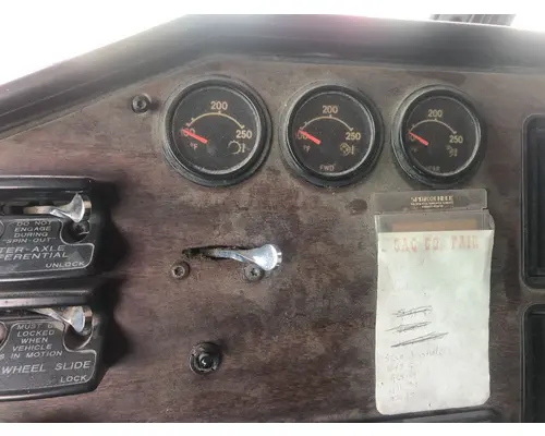 Freightliner FLD120 Dash Assembly
