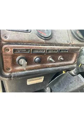 Freightliner FLD120 Dash Assembly