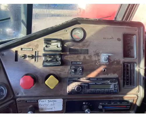 Freightliner FLD120 Dash Assembly