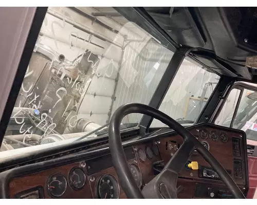 Freightliner FLD120 Dash Assembly