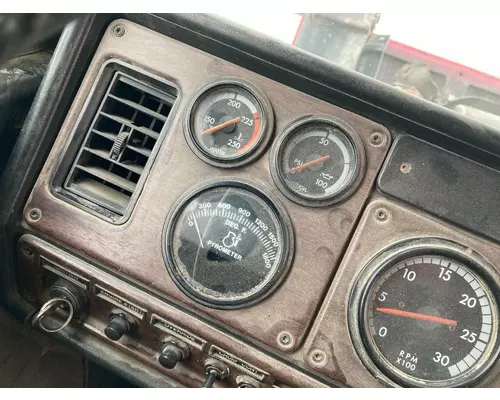 Freightliner FLD120 Dash Assembly