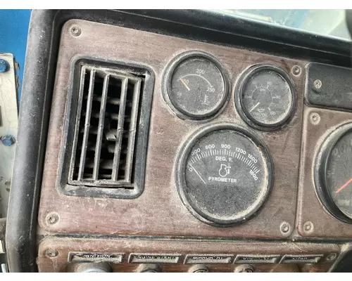 Freightliner FLD120 Dash Assembly